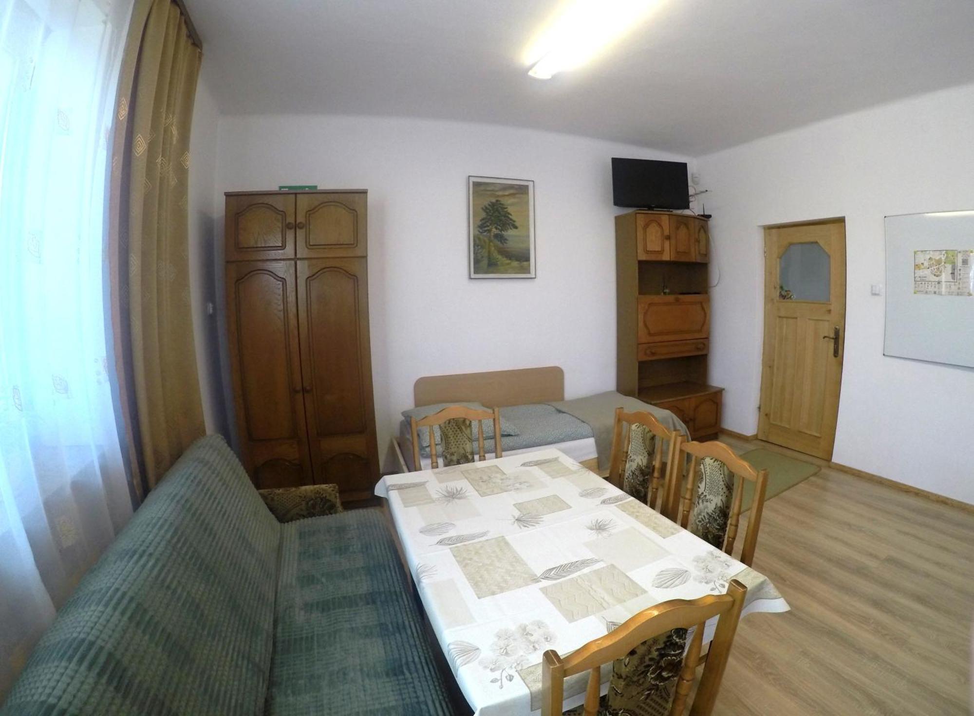 Pokoje Goscinne, Mieszkanie Na Wynajem W Swidniku K Lublina Esterno foto
